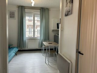  Appartement à louer 2 pièces 27 m²
