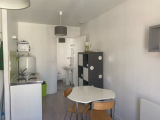  Immeuble à vendre 6 pièces 175 m²