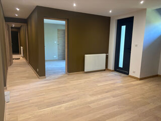  Maison à vendre 6 pièces 196 m²