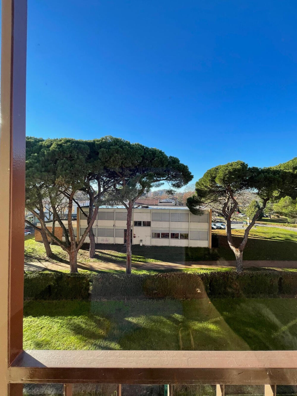 Colomiers centre, agréable T3 avec loggia et parking