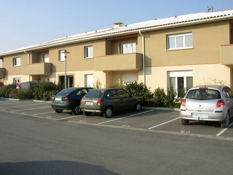   Saint Clar de Riviere- Agr�able T2 en Rez de Jardin Appartement - 2 pi�ce(s) - 49 m�