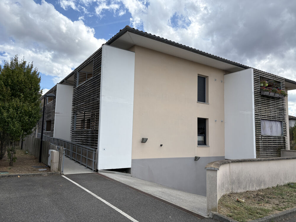 Launaguet- Résidence calme, récente- Beau T2 avec terrasse & 3 parkings