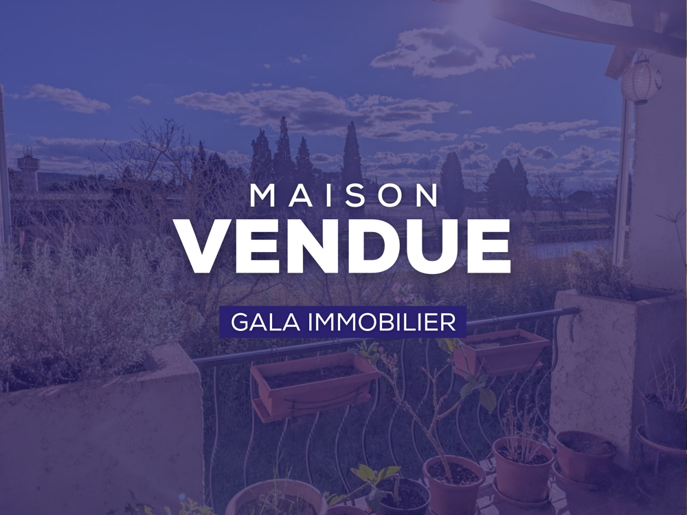 Une propriété de 280 m2 sur 5 000 m2 de terrain avec piscine et grand garage