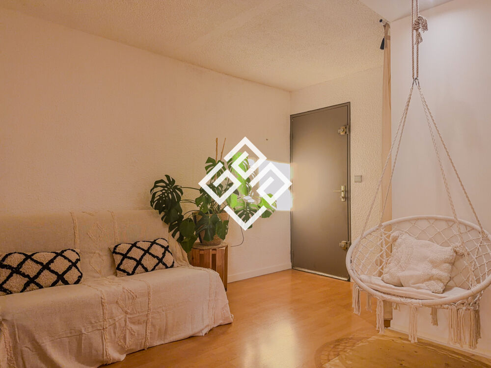 Vente Appartement Gruissan Charmant T2 de 33 m2 avec place de parking et piscine Gruissan
