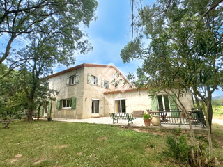  Maison � vendre 8 pi�ces 350 m�