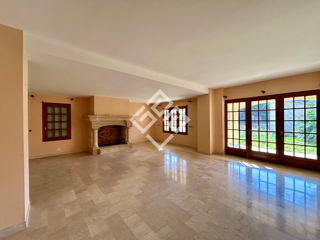  Maison  vendre 5 pices 210 m