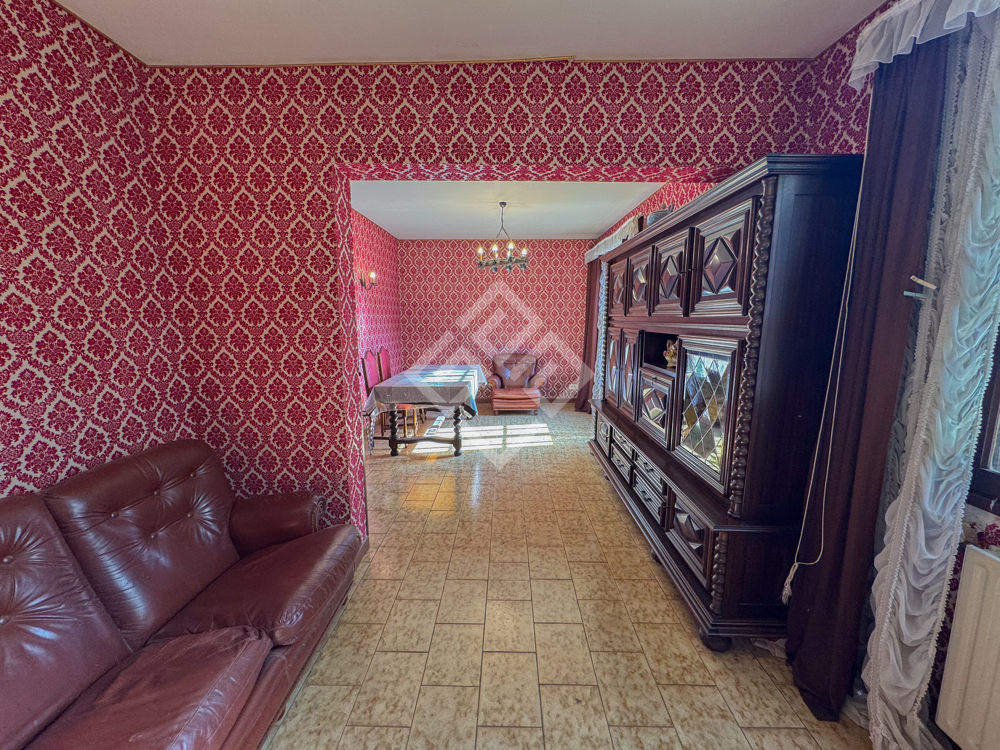 Maison 3 faces a rénover dans un quartier calme et recherché