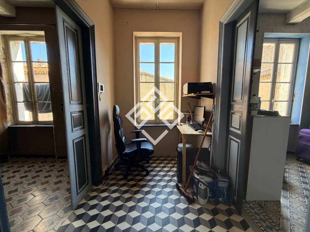 Maison de village à rénover avec fort potentiel