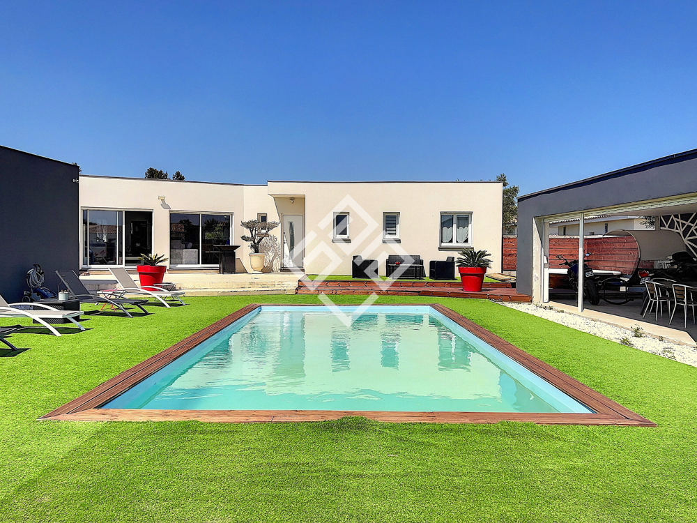 Maison 5 pièces 204 m² · à La Palme · 204 m² · 720 000 €