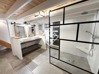  Maison  vendre 6 pices 285 m