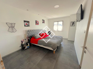  Maison � vendre 5 pi�ces 204 m� La palme