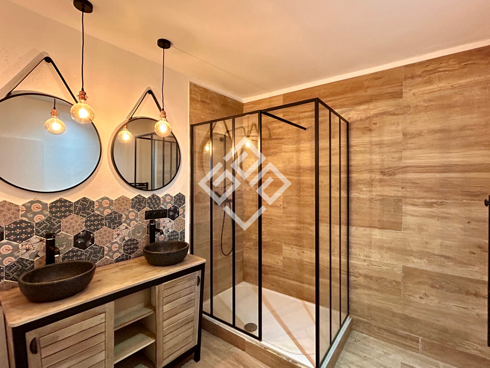 Vente Maison Appartement avec piscine dans le centre-ville Beziers