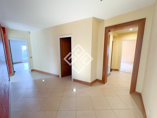  Maison  vendre 9 pices 315 m
