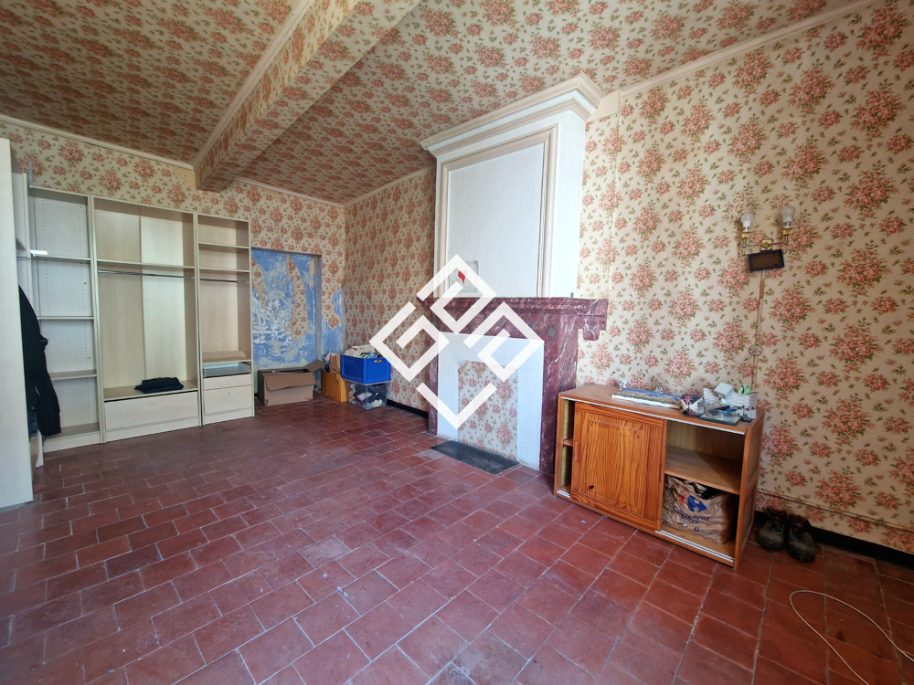 Maison de village à rénover à 15 minutes de la mer
