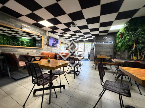 Fonds de commerce avec terrasse et fort passage 65000 11210 Port la nouvelle