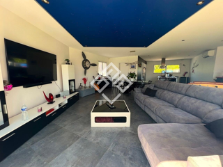  Maison � vendre 5 pi�ces 204 m� La palme