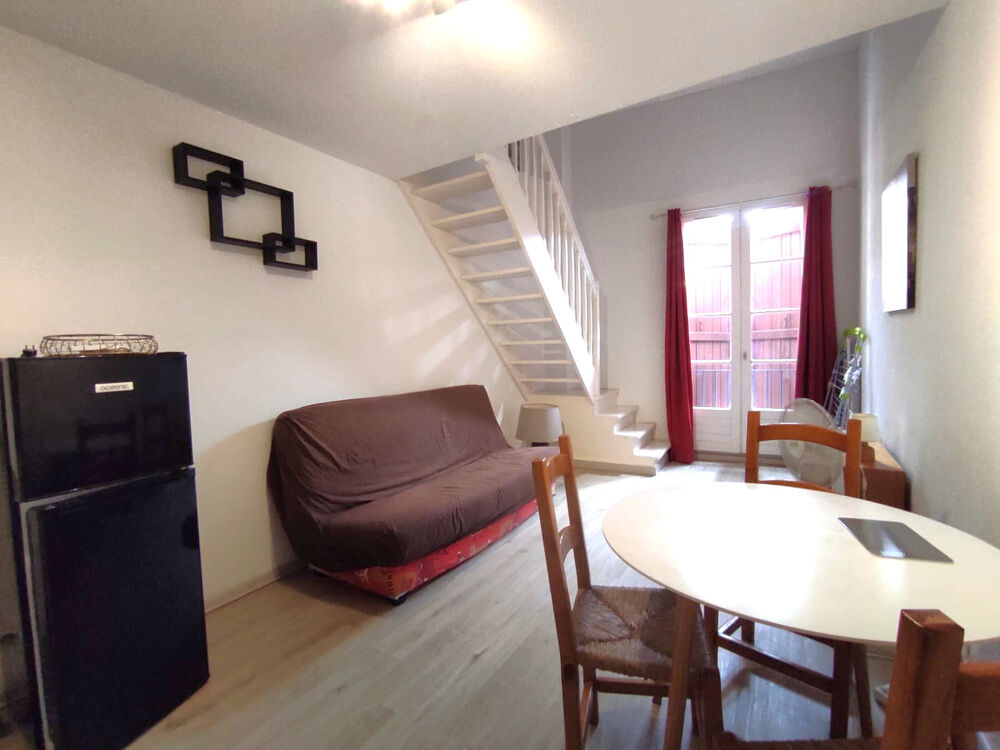 Location Appartement Studio Mezzanine meublé en centre-ville Narbonne