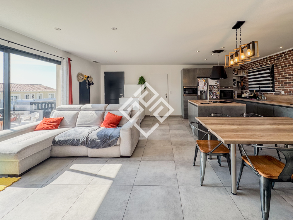 Vente Maison Maison moderne avec jardin et grand séjour Bize minervois