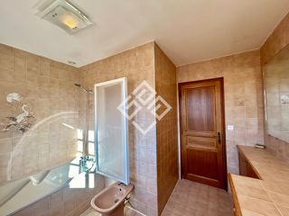  Maison  vendre 5 pices 210 m