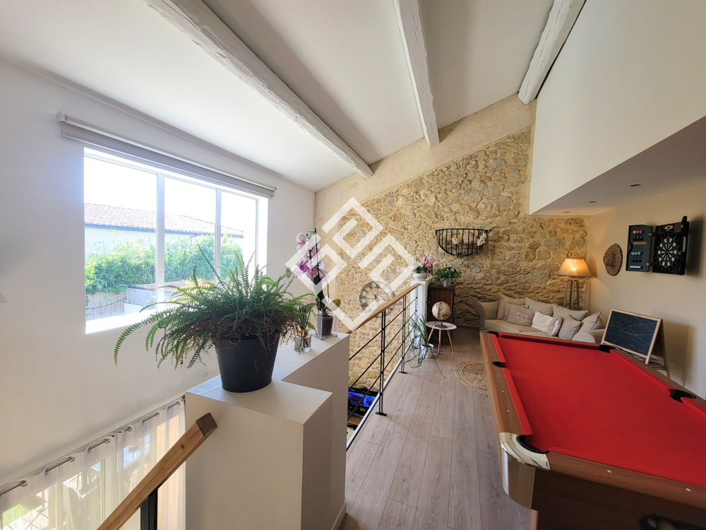 ELISE- Maison en pierre T5 entièrement rénovée