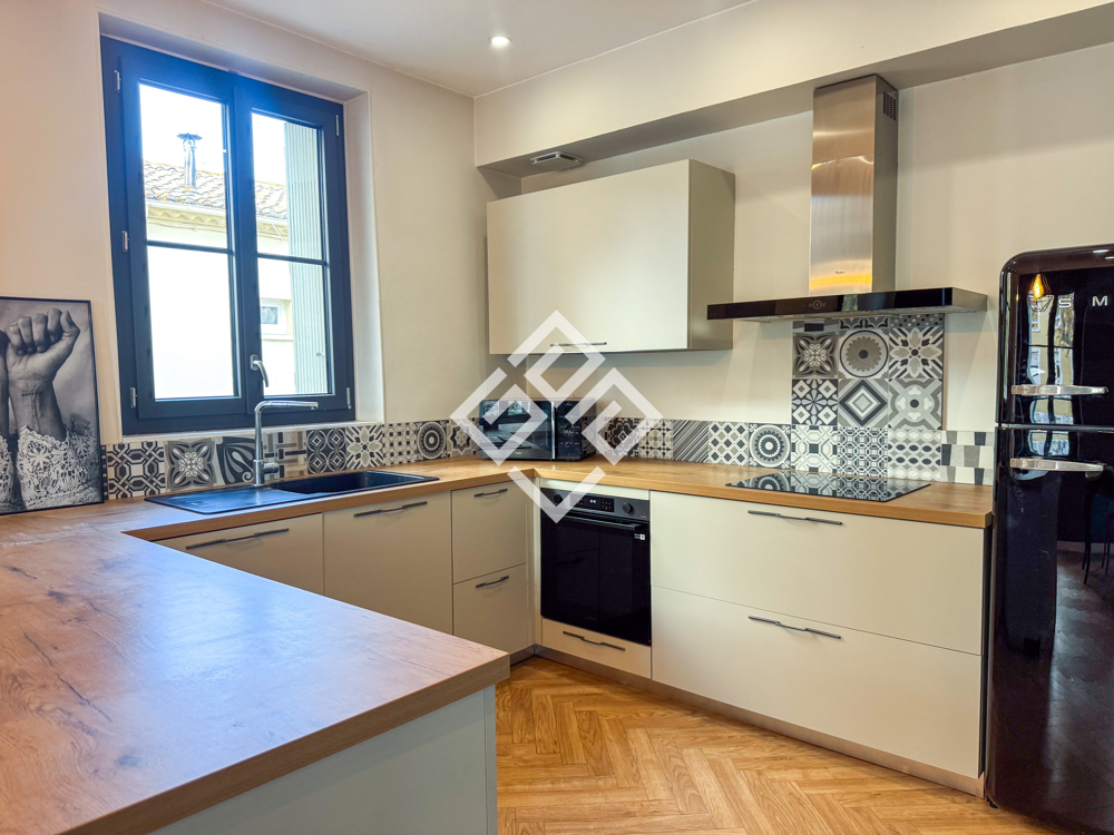Appartement T4 centre ville avec terrasse, garage, bureau