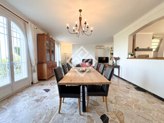  Propri�t�/ch�teau � vendre 5 pi�ces 225 m�