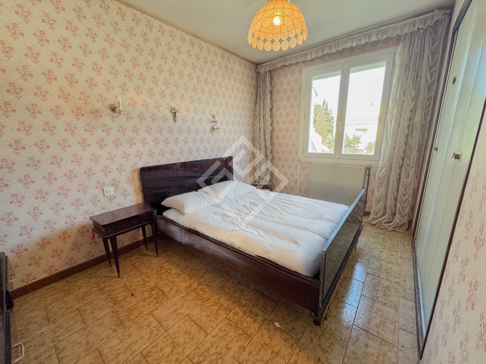 Maison 3 faces a rénover dans un quartier calme et recherché