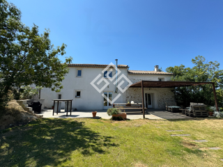  Maison � vendre 6 pi�ces 200 m�