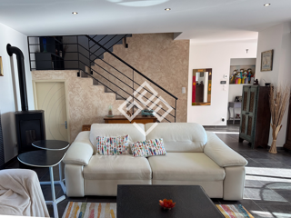  Maison � vendre 5 pi�ces 165 m�