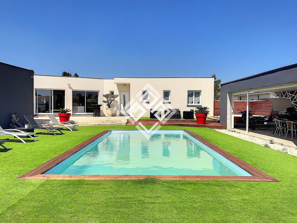 Maison 5 pièces 204 m² · à La Palme · 204 m² · 720 000 €