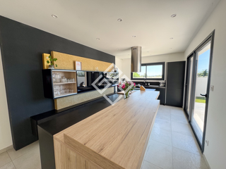  Maison  vendre 6 pices 170 m