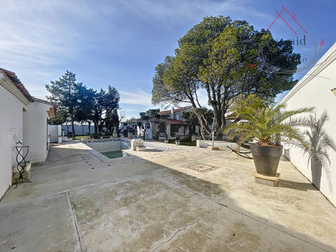 Le Nid De Provence vous propose une jolie maison de plain-pied, à vendre avec 3 chambres et une piscine. 445200 Aubignan (84810)