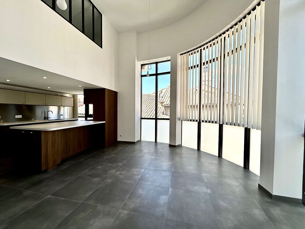 Location Appartement A louer - Duplex T4 rénové avec ascenseur ? Centre-ville d'Orange Orange