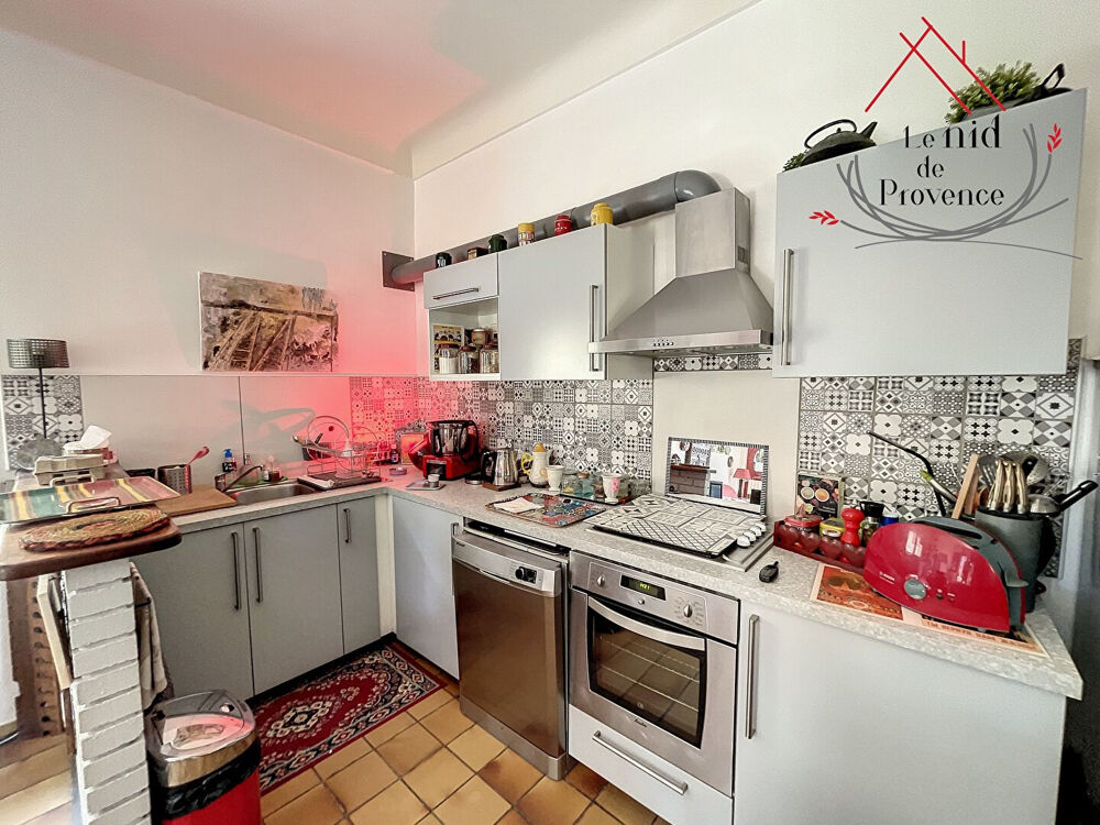 Vente Appartement INVESTISSEURS : Appartement à Orange avec jardin et places de stationnement pour une rentabilité immédiate Orange