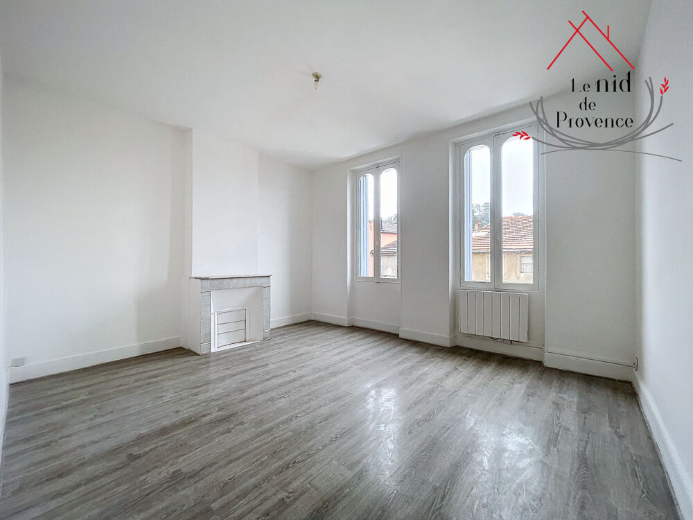 Lumineux appartement de 70m2 centre-ville d'Orange