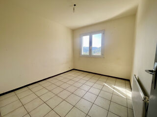  Immeuble � vendre 583 m�