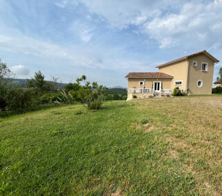  Maison  vendre 8 pices 225 m