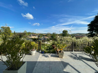  Maison  vendre 11 pices 225 m