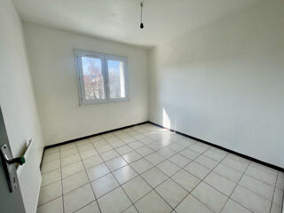  Immeuble � vendre 583 m�