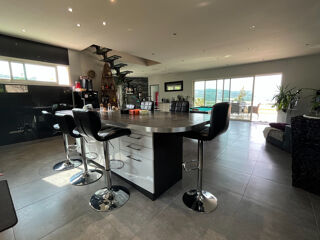  Maison � vendre 8 pi�ces 225 m�