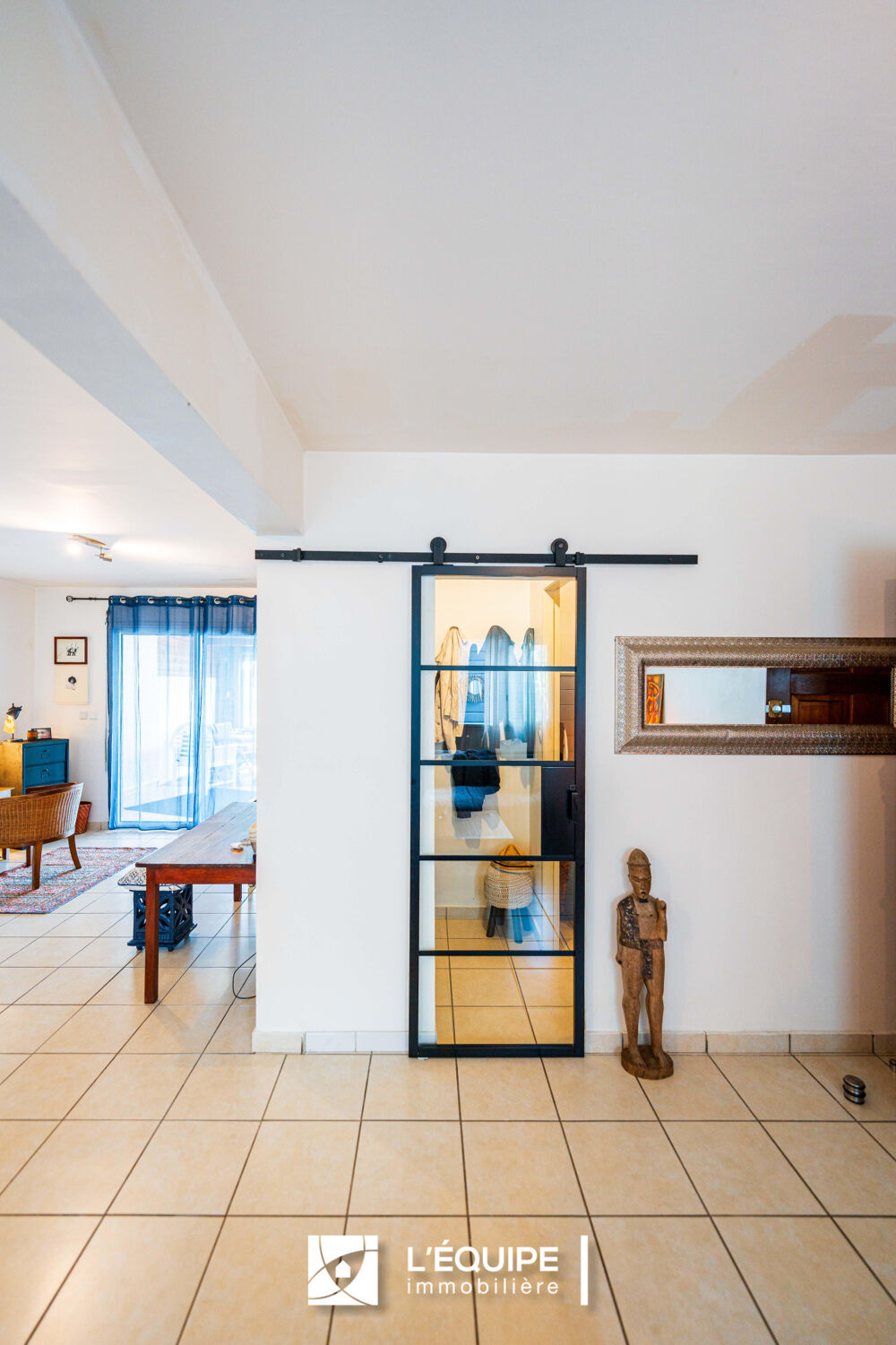 A Sainte Clotilde -VILLA DE CHARME AVEC PISCINE, SAUNA ET GARAGE