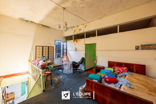  Immeuble à vendre 8 pièces 193 m²