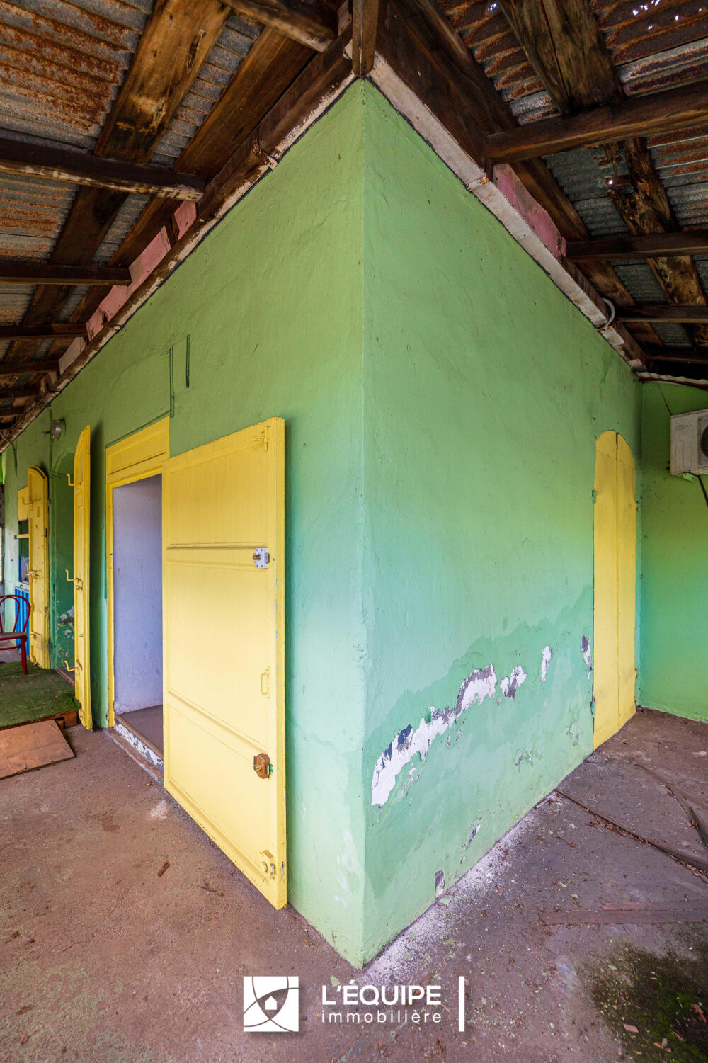 Vente Immeuble Immeuble ancien de 193m2 environ sur parcelle de 531 m2 à Ravine Creuse Saint-André St andre