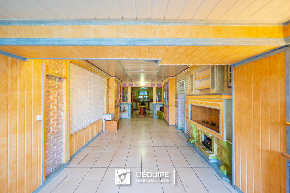 Maison T7 secteur Bas de Moufia - SAINTE-CLOTILDE