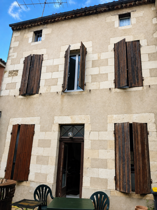  Immeuble à vendre 9 pièces 200 m²