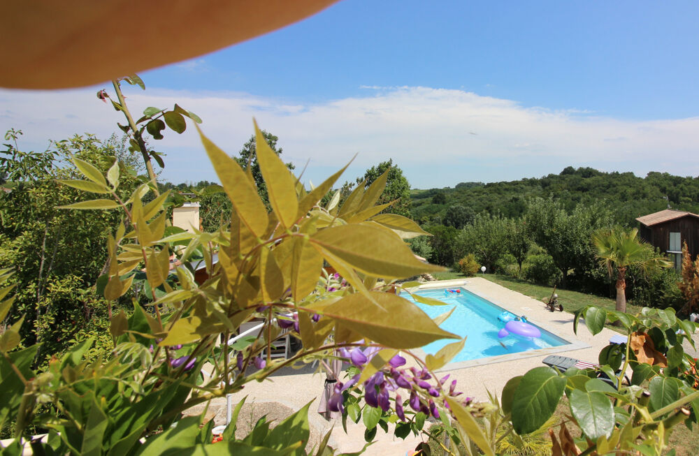 Hauteur de Rions grande Maison + un appartement de 40m2