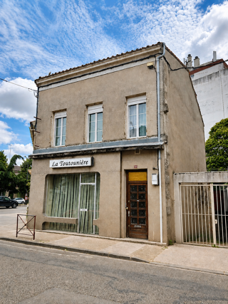  Immeuble à vendre 9 pièces 200 m²