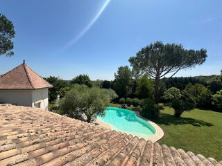  Propriété/château à vendre 9 pièces 309 m²