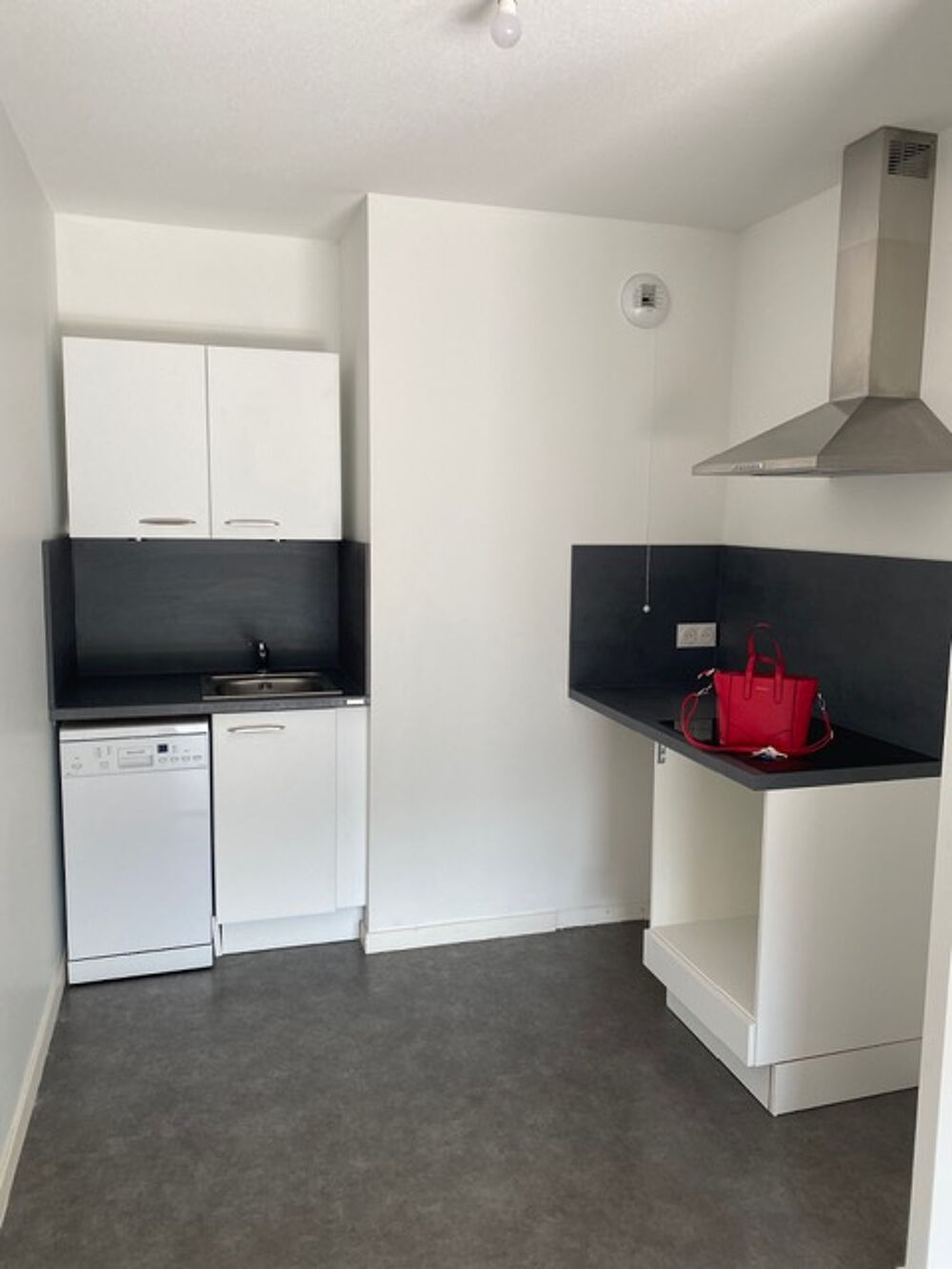 1 Pièce 34 M2 terrasse quartier Tasta Sud BRUGES