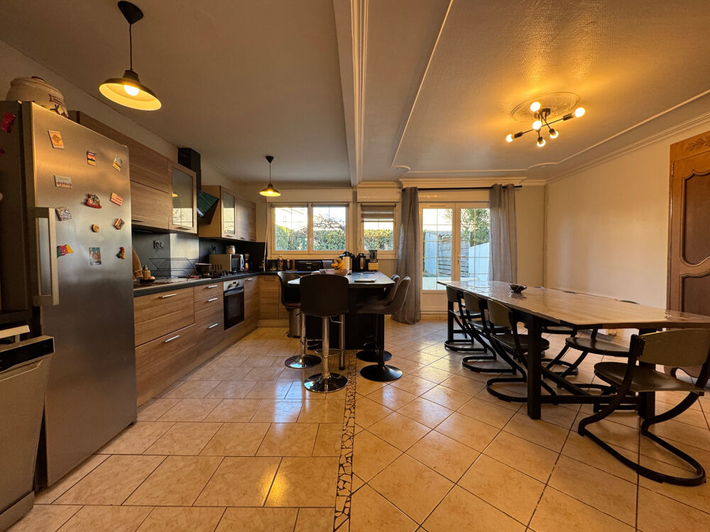 Maison familiale 106 m2 4 chambres Garage Jardin